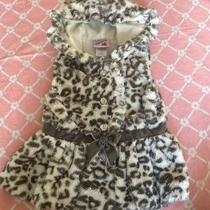 Toddler Faux Fur Vest Hood Velvet Gray Trim Sparkle Button gathered waist 2T